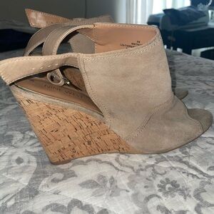 WOMENS WEDGE FAUX SUEDE SANDALS